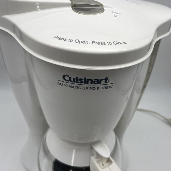 Cuisinart Automatic Grind & Brew DGB-300 10 Cup Coffee Maker - Picture 4 of 16